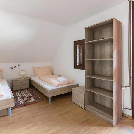 Gostisce Vintgar بيت ضيافة *